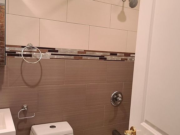 3rd image of 7124 5th Ave APT 2R