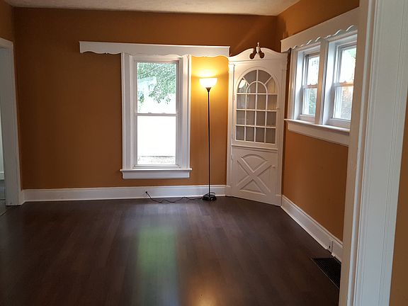 5th image of 531 Carlisle Ave