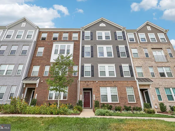 7648 Buzz Aldrin Ln, Lanham, MD 20706