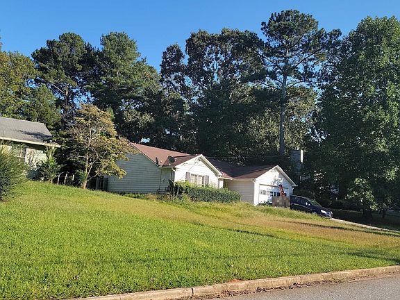 3rd image of 1616 Sugar Plum Dr SW