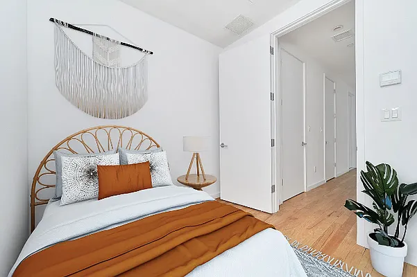 Rented by Living New York | media 33