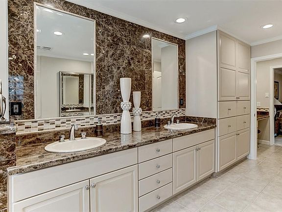 Built ins and elegance...