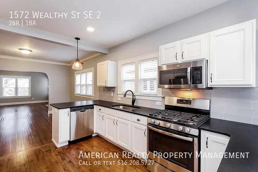 2 bed, 1062 sqft, $2,000 — Photo 3