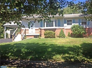 31 Phyllis Dr, Newark, DE 19711