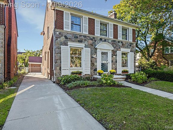 4th image of 20145 Renfrew Rd