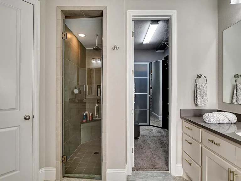 13219 Parkway Hills Dr — Photo 26