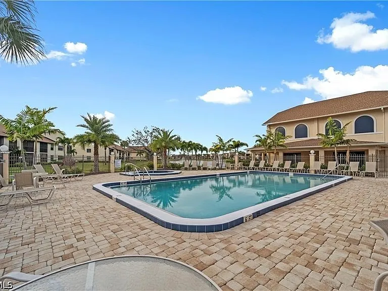 8445 Charter Club Cir #11 — Photo 2
