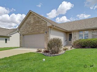 3127 Sandy Pointe Dr, Freeport, IL 61032