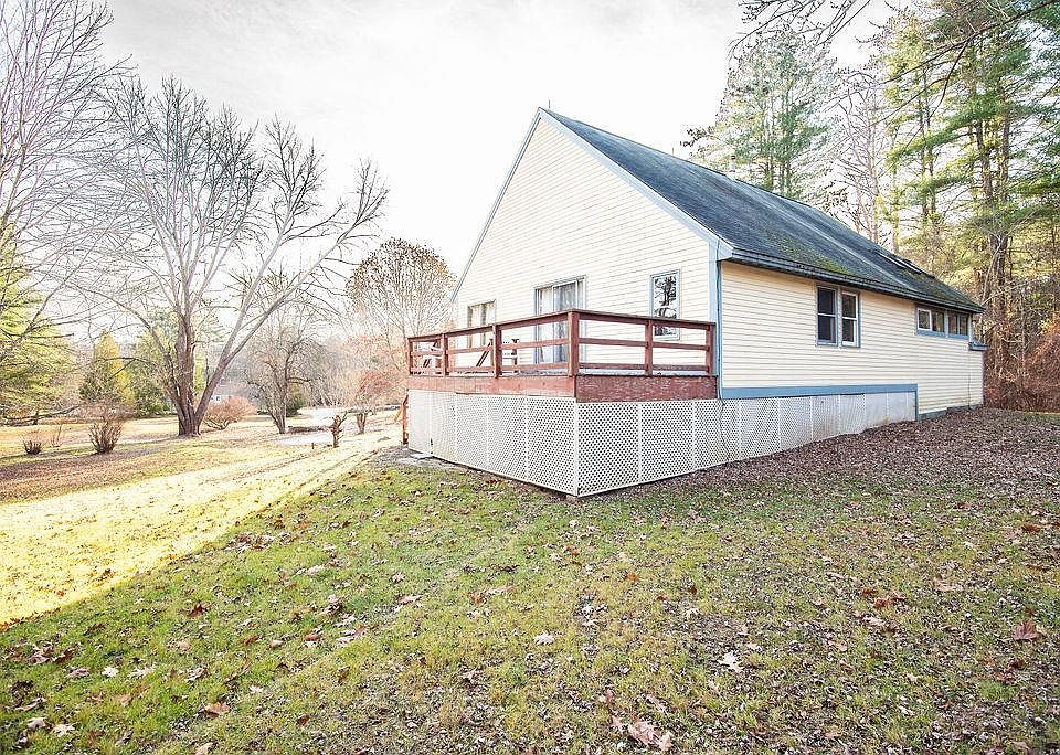 427 Middle Road, Brentwood, NH 03833 Zillow