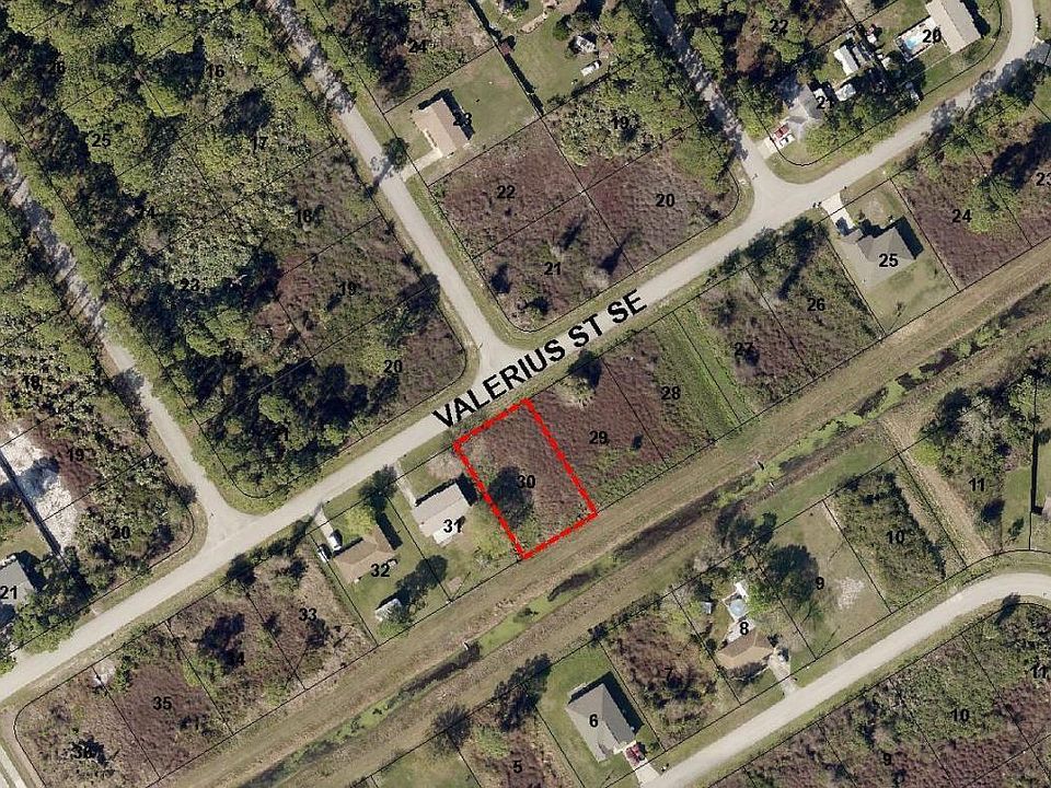 1st image of 1442 Valerius St SE