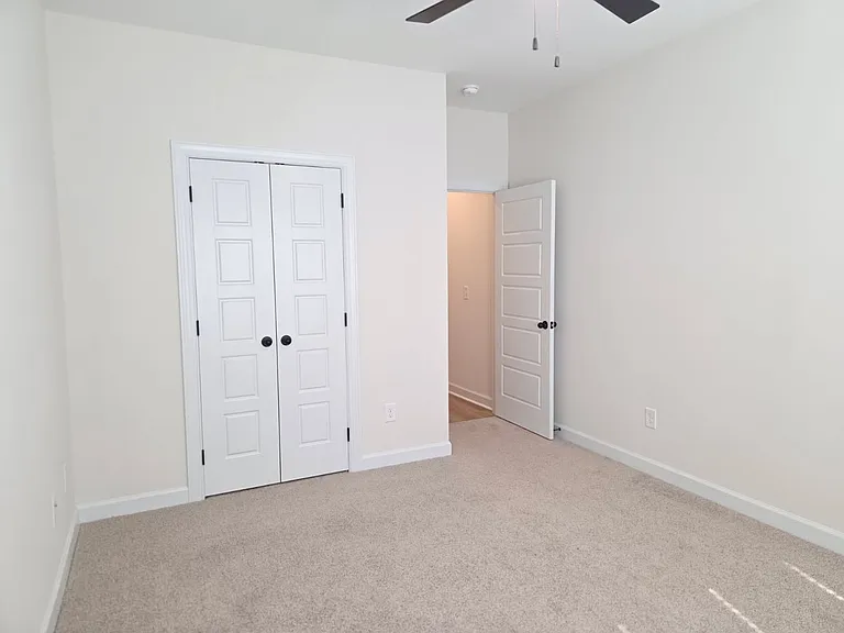 104 Hudson Village Dr — Photo 4