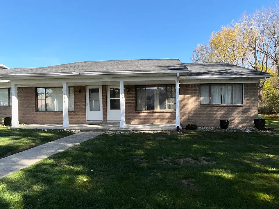 1124 Normandy Terrace Dr