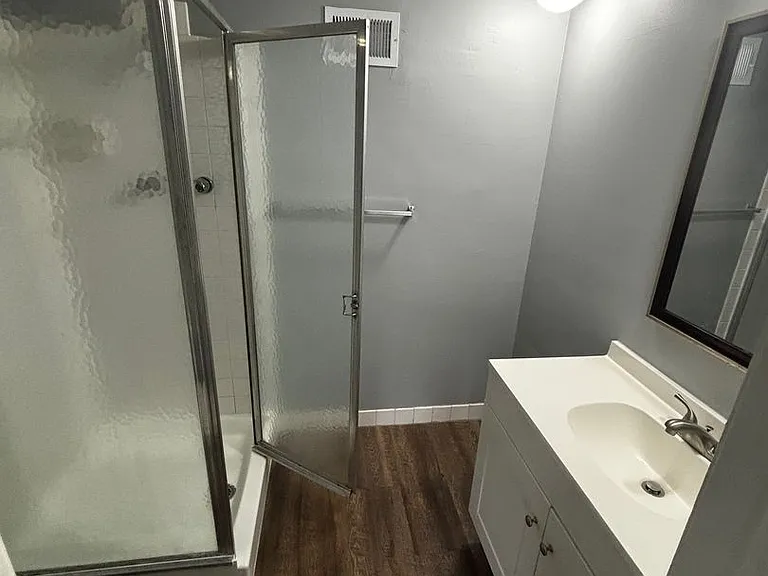 Pet-Friendly Apartments in Shawnee, KS Near Kansas City — Photo 35