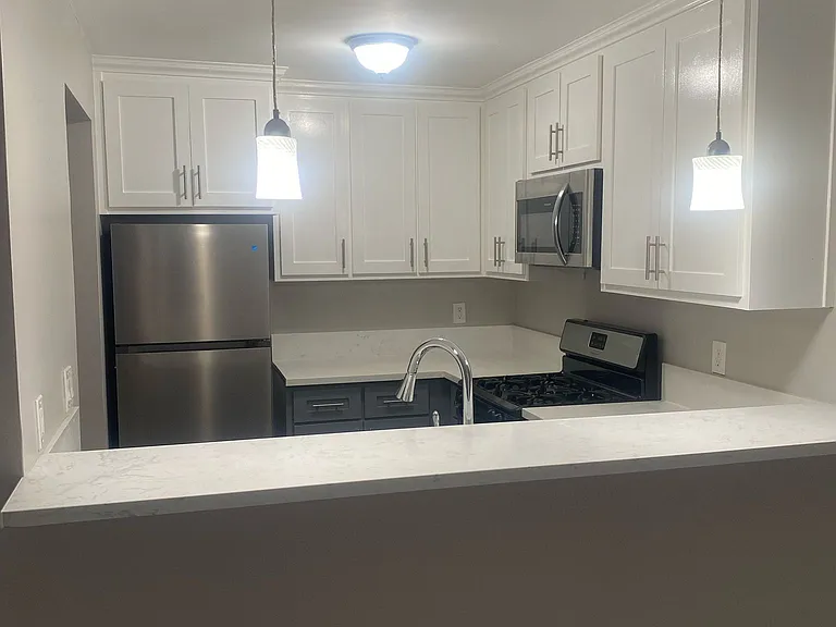 1734 Workman St #212 — Photo 5