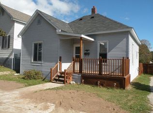 110 N 2nd St, Manistique, MI 49854
