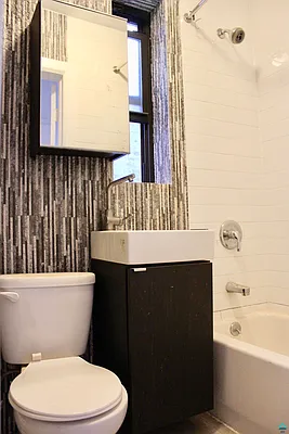 Rented by EXR | media 5