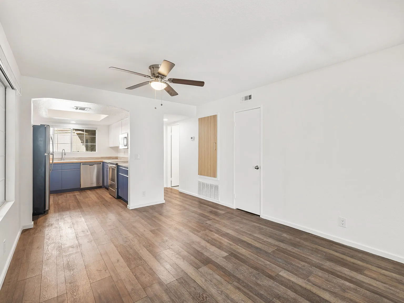 2 bed, 1175 sqft, $2,400 — Photo 4
