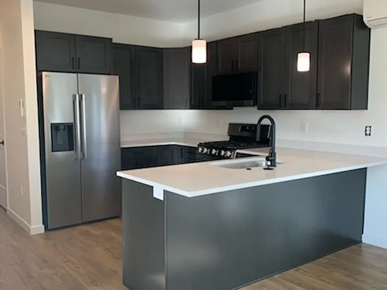 2218 N Chaffee St — Photo 10