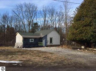 1044 Barber St, Benzonia, MI 49616