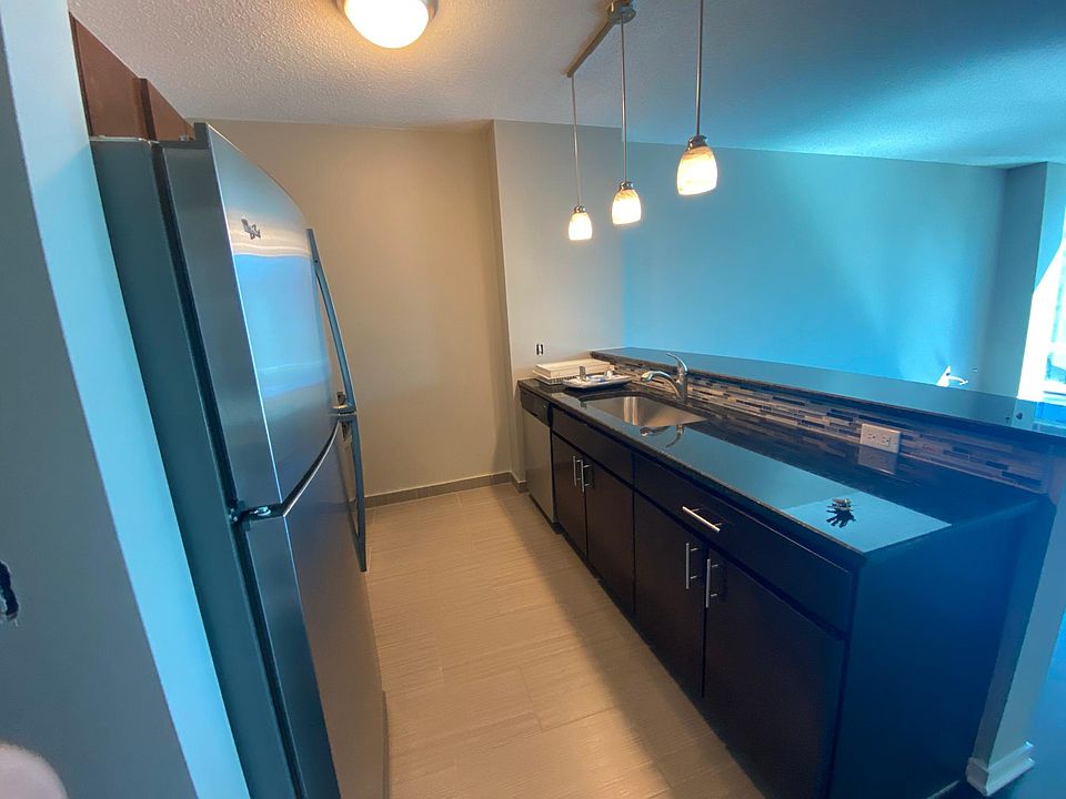 1st image of 512 N McClurg Ct APT 4005