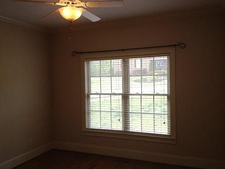 5th image of 27 Graywood Ct