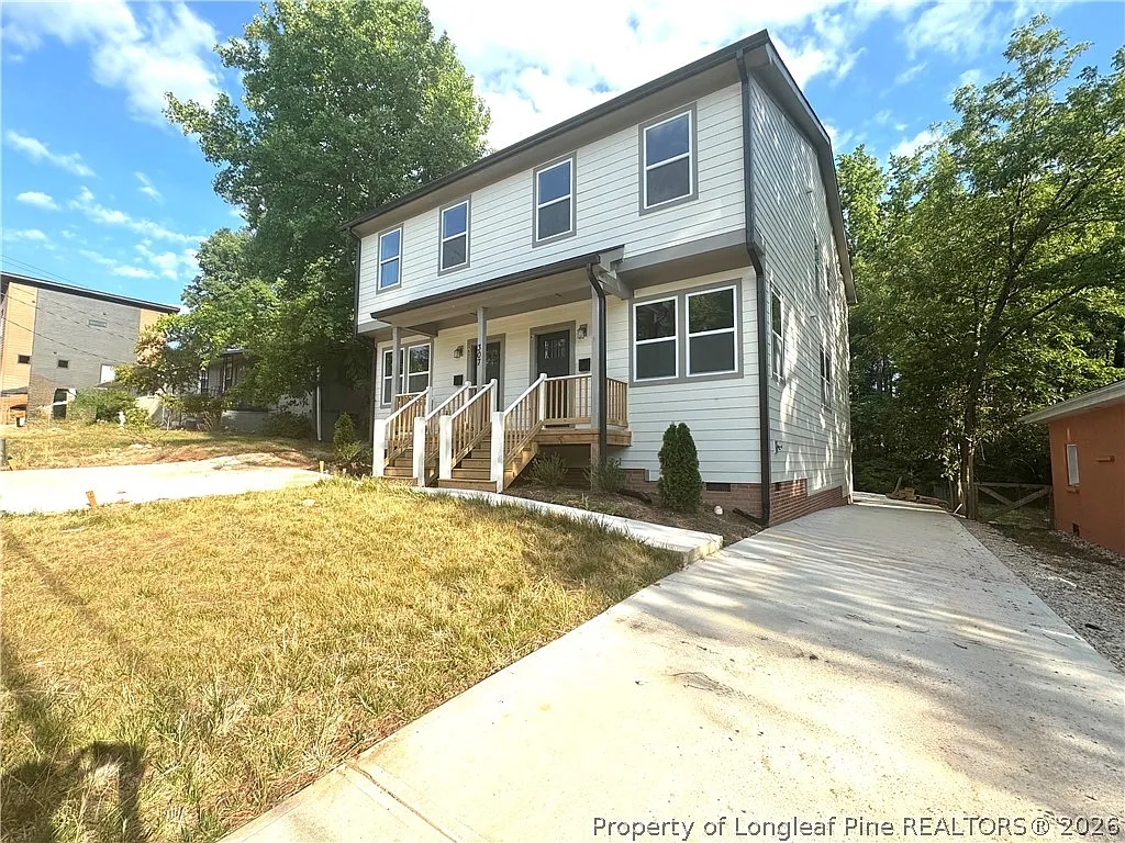 3 bed, 2.5 bath, 1552 sqft, $1,800 — Photo 2