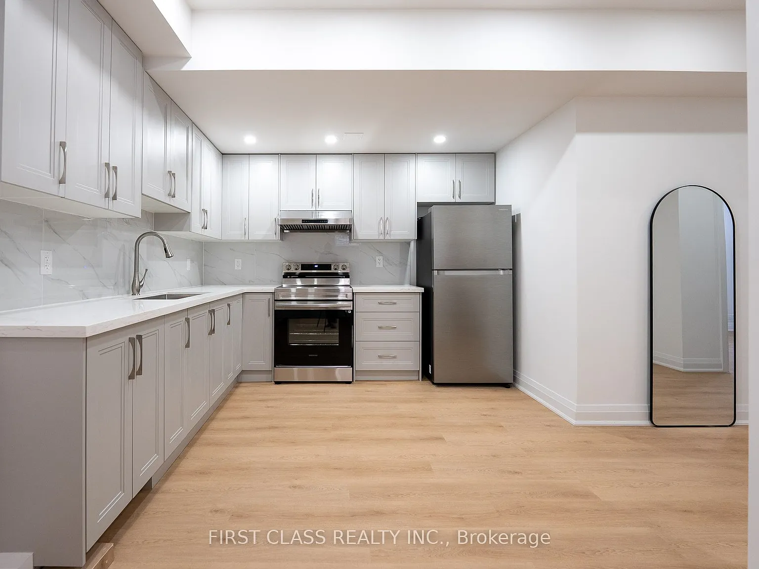 2 bed, $2,100 — Photo 4