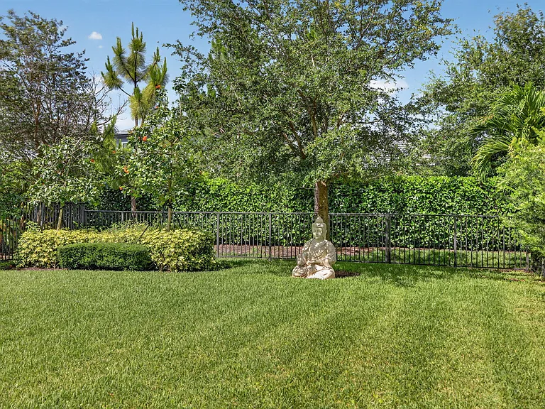 4651 Pinehurst Trl E — Photo 50