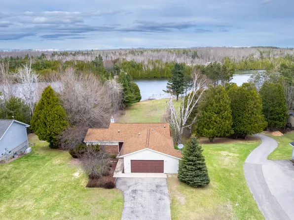 8658 W Black Ln, Cheboygan, MI 49721