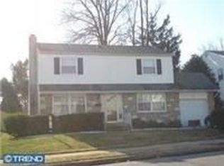 1116 Lindenhurst St, Philadelphia, PA 19116