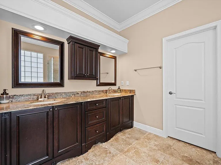 83 Satinwood Ln — Photo 23