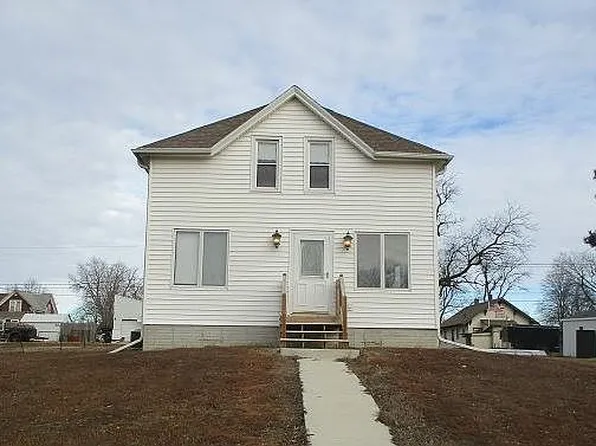 230 Grant St, Lyons, NE 68038