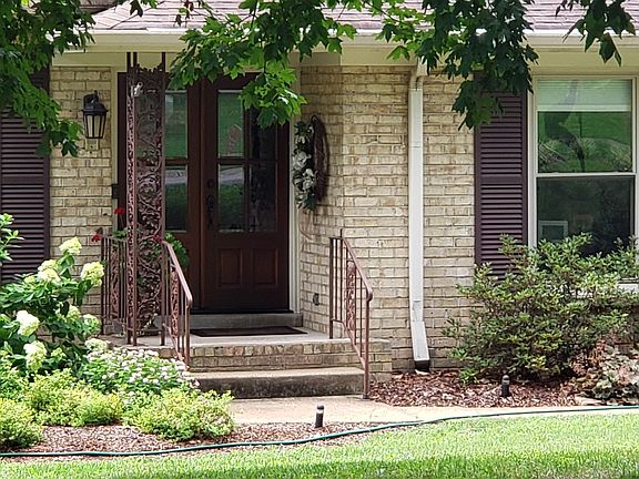 3rd image of 518 Brentview Hills Dr