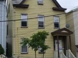 118 Lafayette St, Paterson, NJ 07501