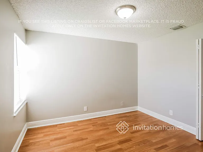 119 NW 44th Ter — Photo 13