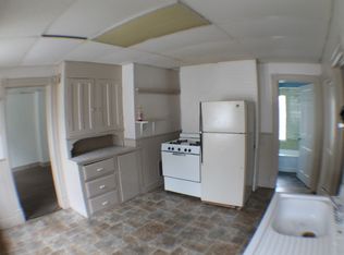 10 2nd Ave APT 4, Gloversville, NY 12078