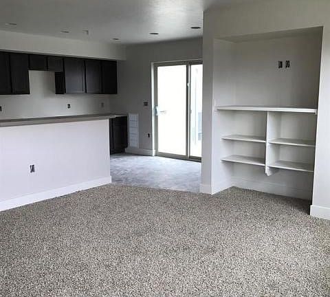 3rd image of 1865 Bella Ln APT 1