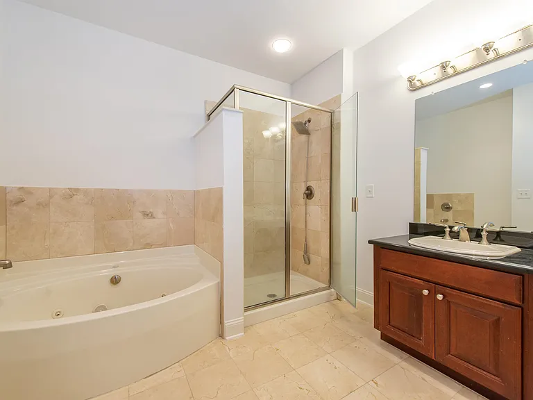 20 Avenue At Port Imperial #330 — Photo 13