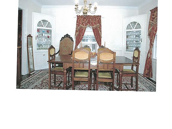 2nd image of 66 Mayfair Ave