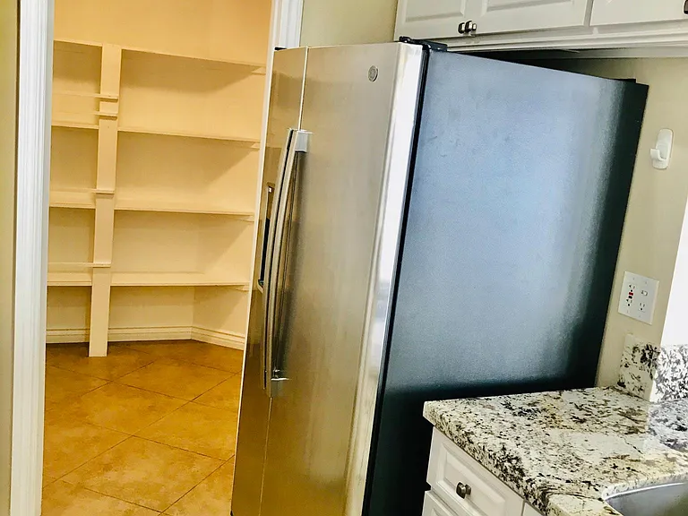 680 Driftwood Ave — Photo 7