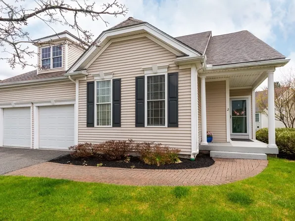 2 Pimpernel Cir #25, Georgetown, MA 01833