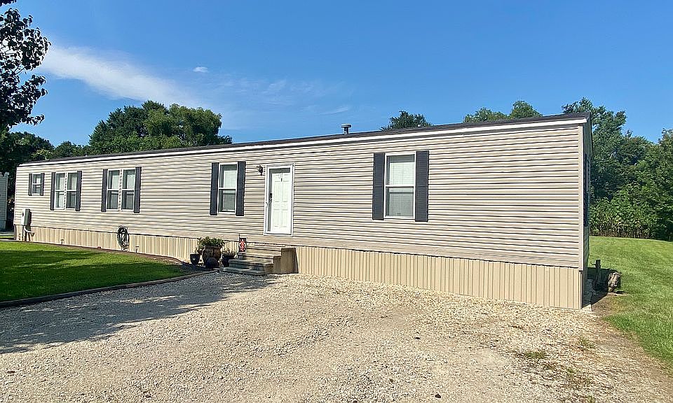 2nd image of 1065 Melrose Dr