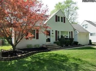 1148 Haverston Rd, Lyndhurst, OH 44124