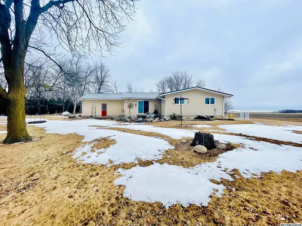23118 305th St, Nora Springs, IA 50458