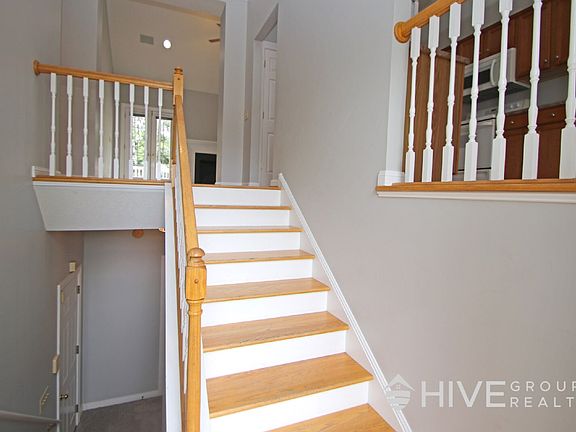 2nd image of 155 Chelsea Cir