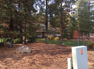 587 S Locust St, Sisters, OR 97759