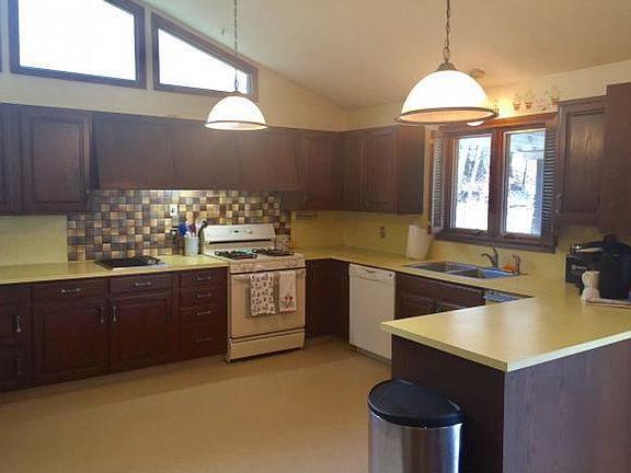 5th image of 2071 Partridge Ln