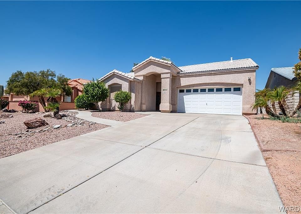1st image of 2025 E Desert Lakes Dr