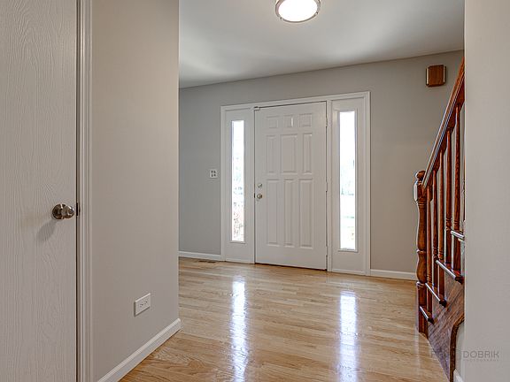 4th image of 1122 Barlow Ln