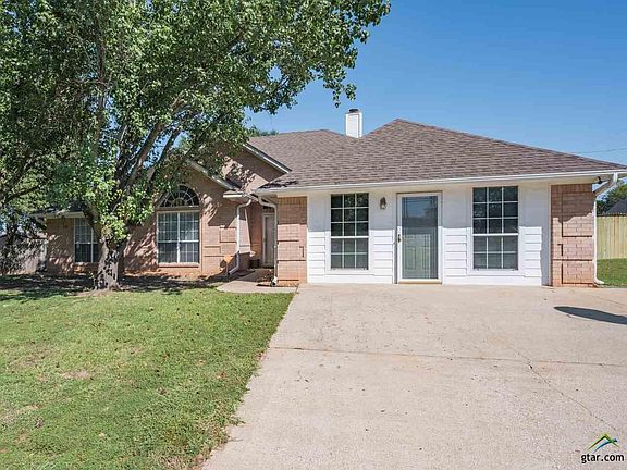 3rd image of 309 Green Lane Trl